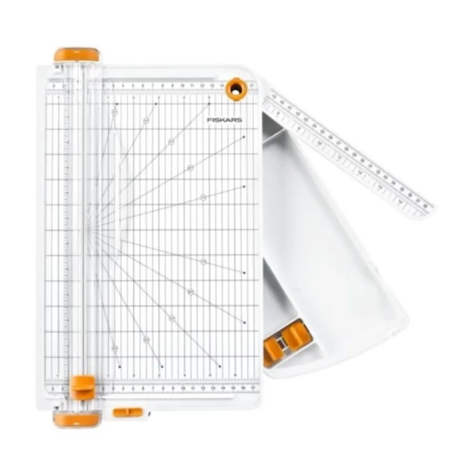 Cizalla SureCut con almacenamiento Fiskars A4