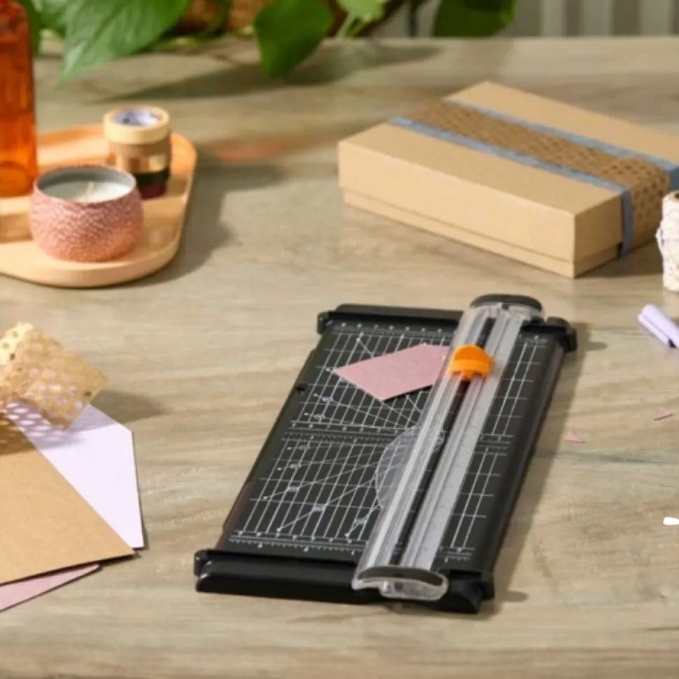 Cizalla SureCut reciclada Fiskars A4