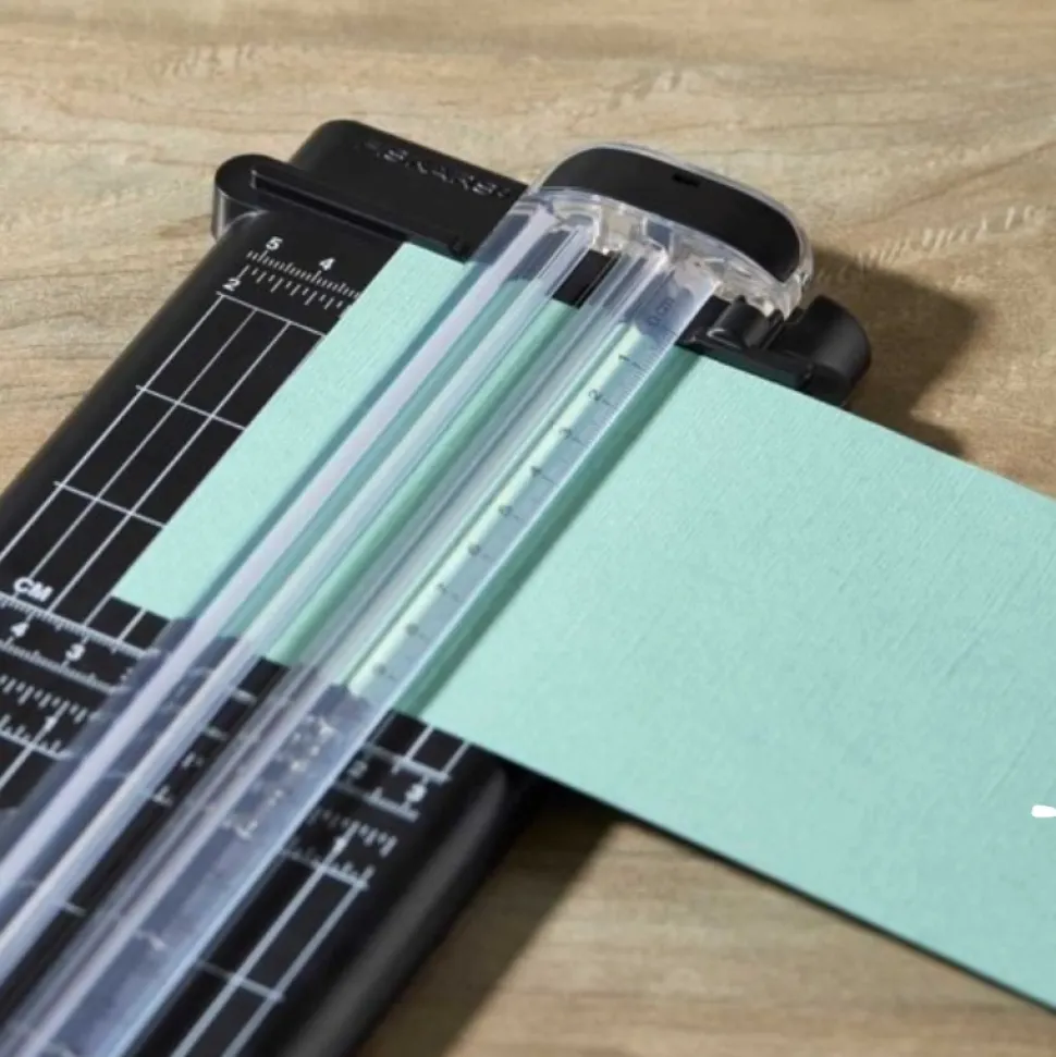 Cizalla SureCut reciclada Fiskars A5