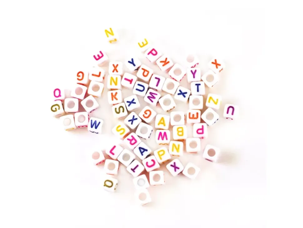 Cuentas Blancas con Abecedario de Colores MultiCraft 6mm