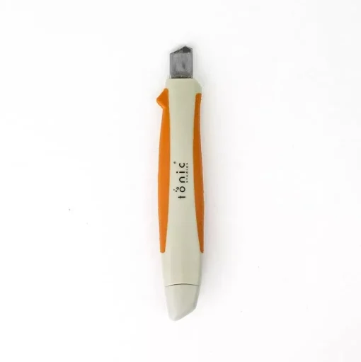 Cutter profesional 9 mm. Tonic