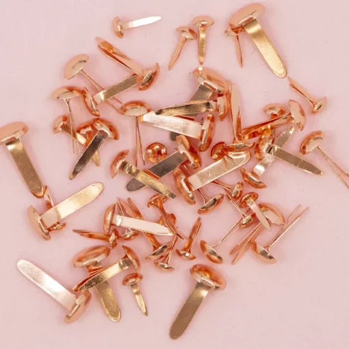 Set de 50 Brads Metalizados Rose Gold Craftelier