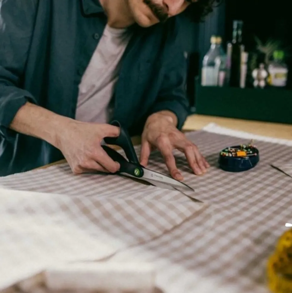 Tijeras Grandes Universales Functional Form ReNew Fiskars 25cm